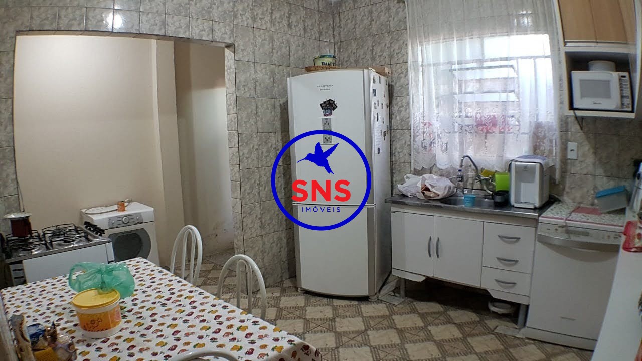 Casa à venda com 3 quartos, 180m² - Foto 4