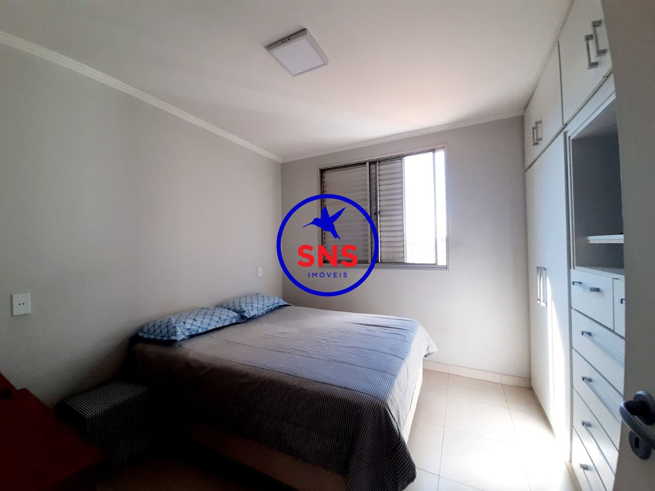 Apartamento à venda com 3 quartos, 100m² - Foto 4