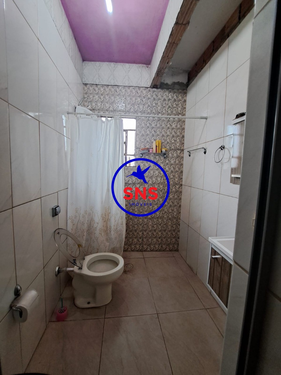 Casa à venda com 6 quartos, 200m² - Foto 15