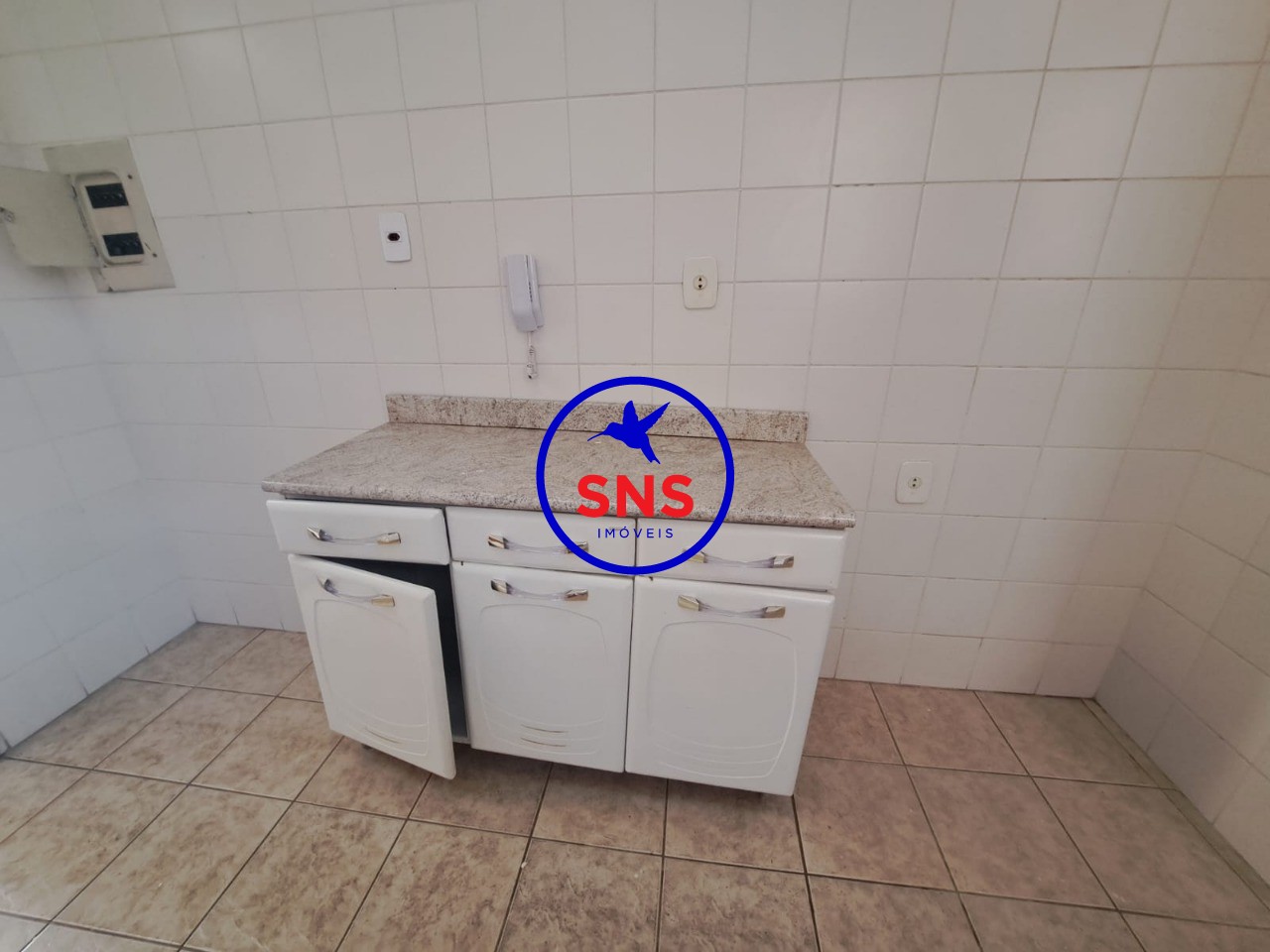 Apartamento à venda e aluguel com 3 quartos, 100m² - Foto 8