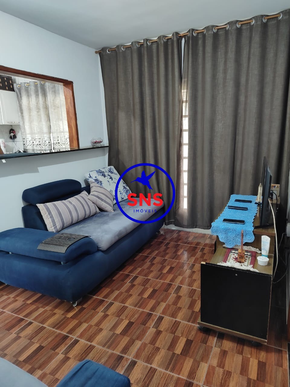 Casa à venda com 2 quartos, 77m² - Foto 1