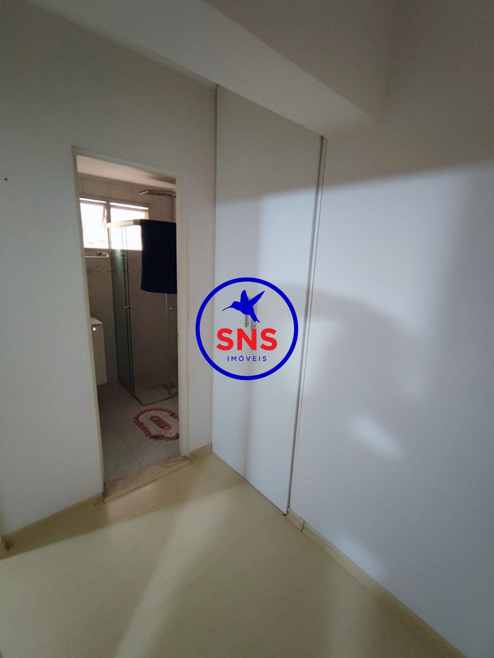 Apartamento à venda com 2 quartos, 72m² - Foto 4