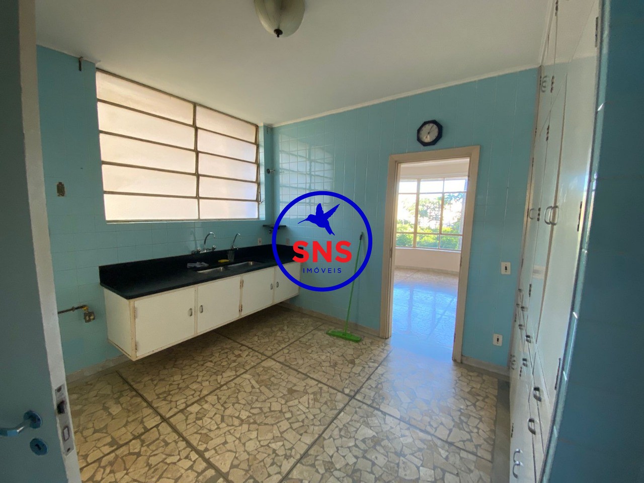 Apartamento à venda com 3 quartos, 170m² - Foto 16