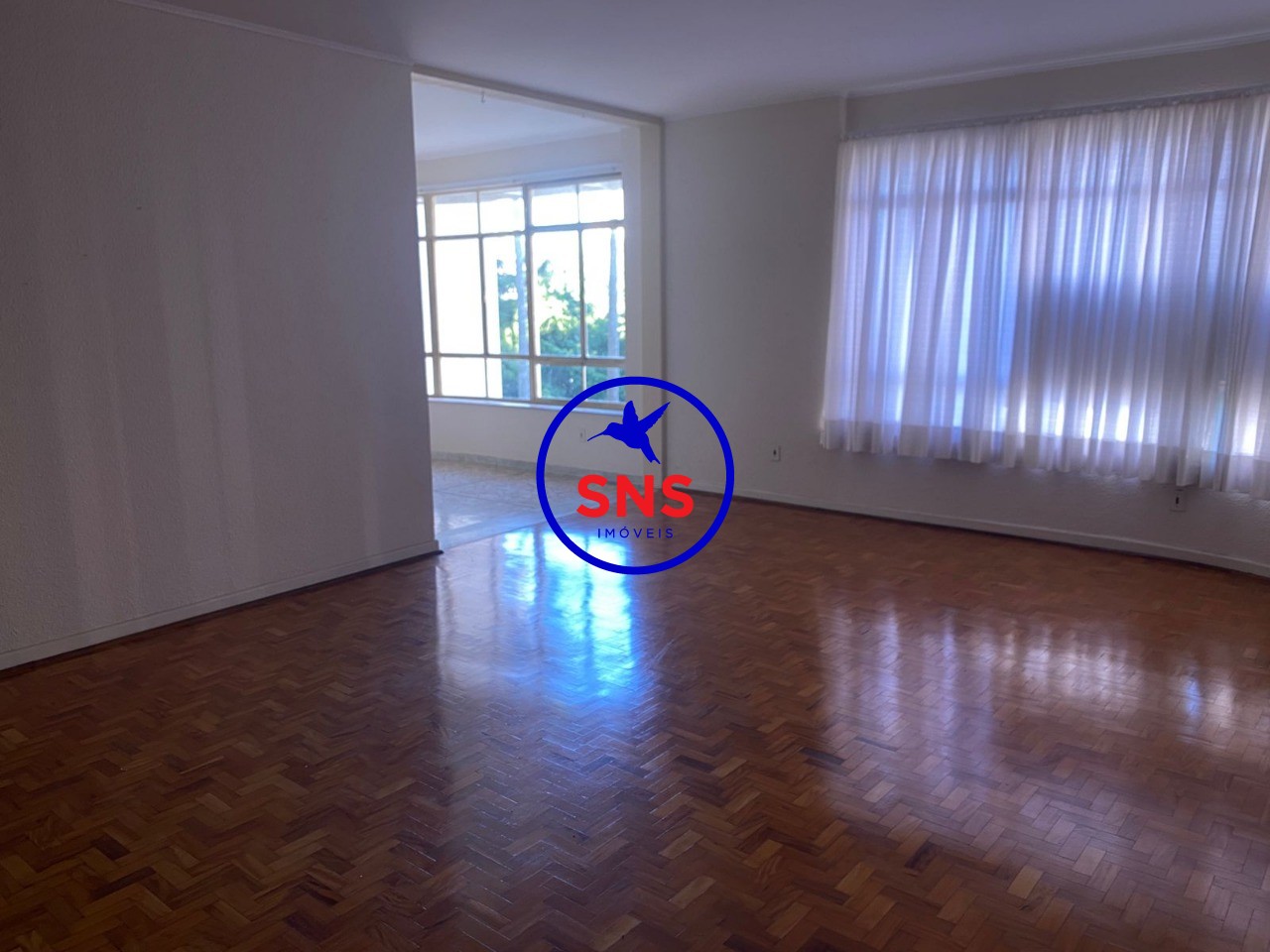 Apartamento à venda com 3 quartos, 170m² - Foto 2