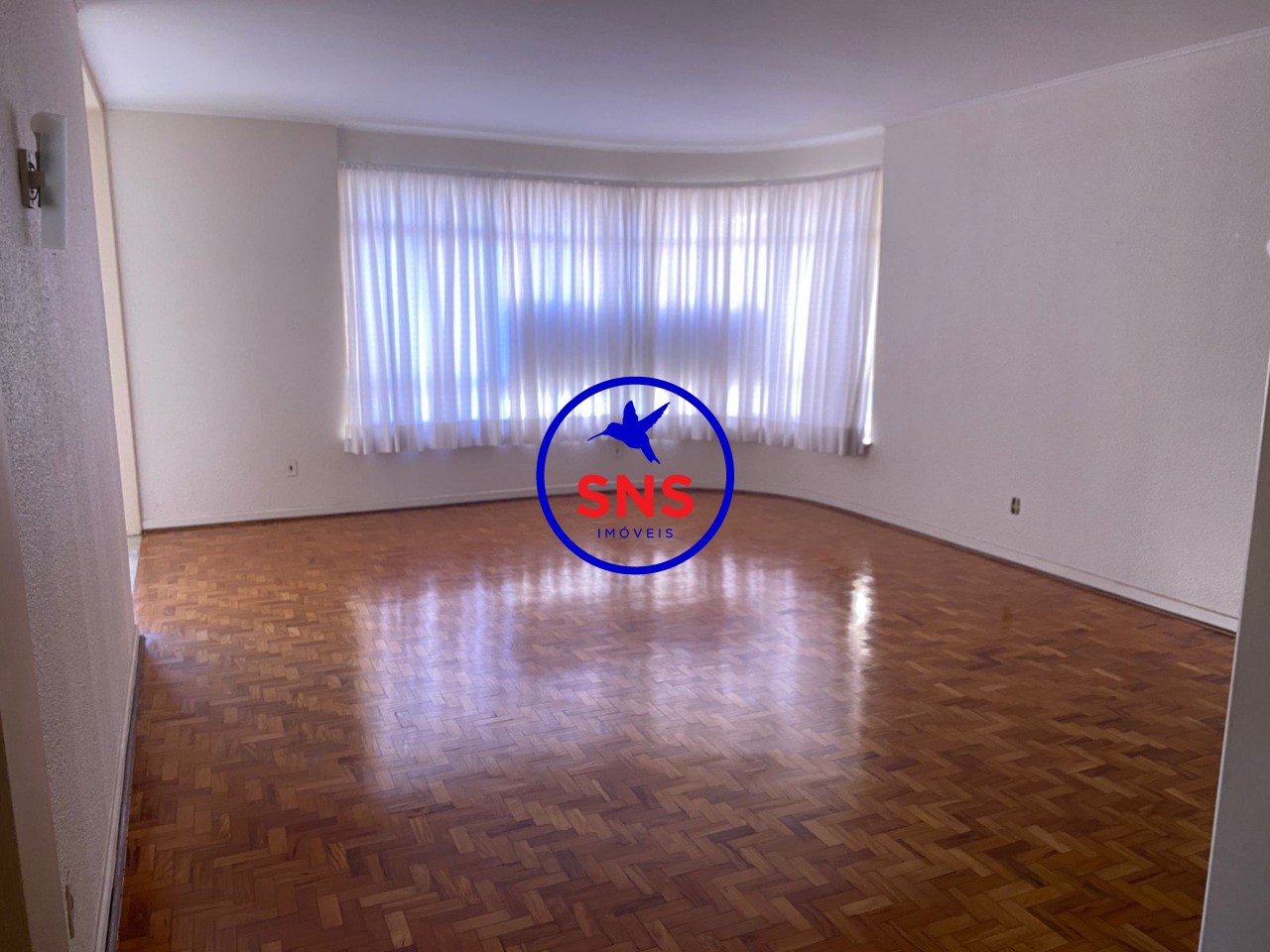 Apartamento à venda com 3 quartos, 170m² - Foto 1