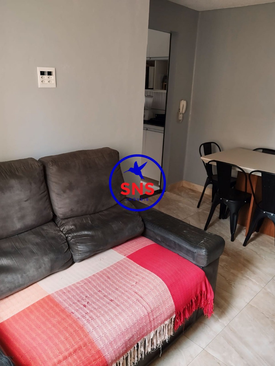 Apartamento à venda com 2 quartos, 42m² - Foto 2