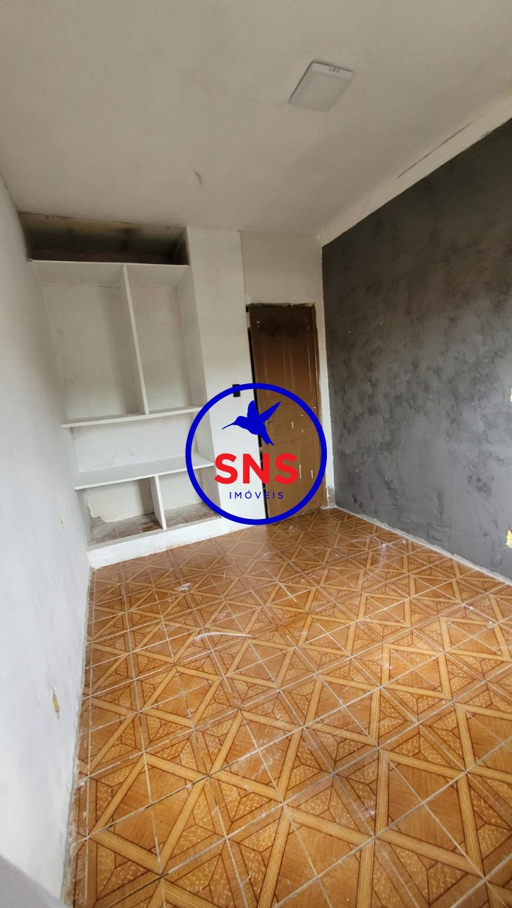 Casa à venda com 5 quartos, 200m² - Foto 18