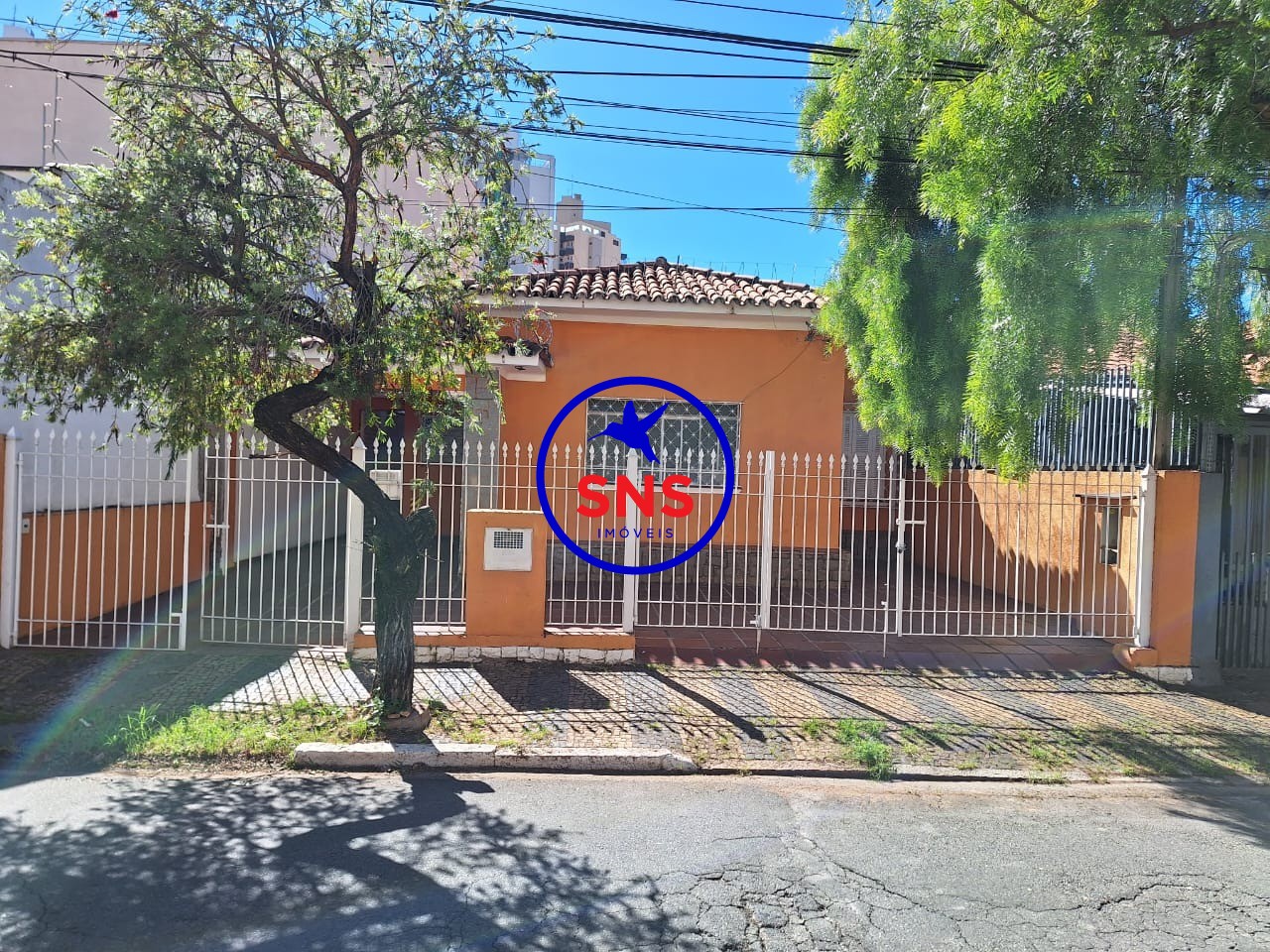 Prédio Inteiro à venda com 3 quartos, 110m² - Foto 1