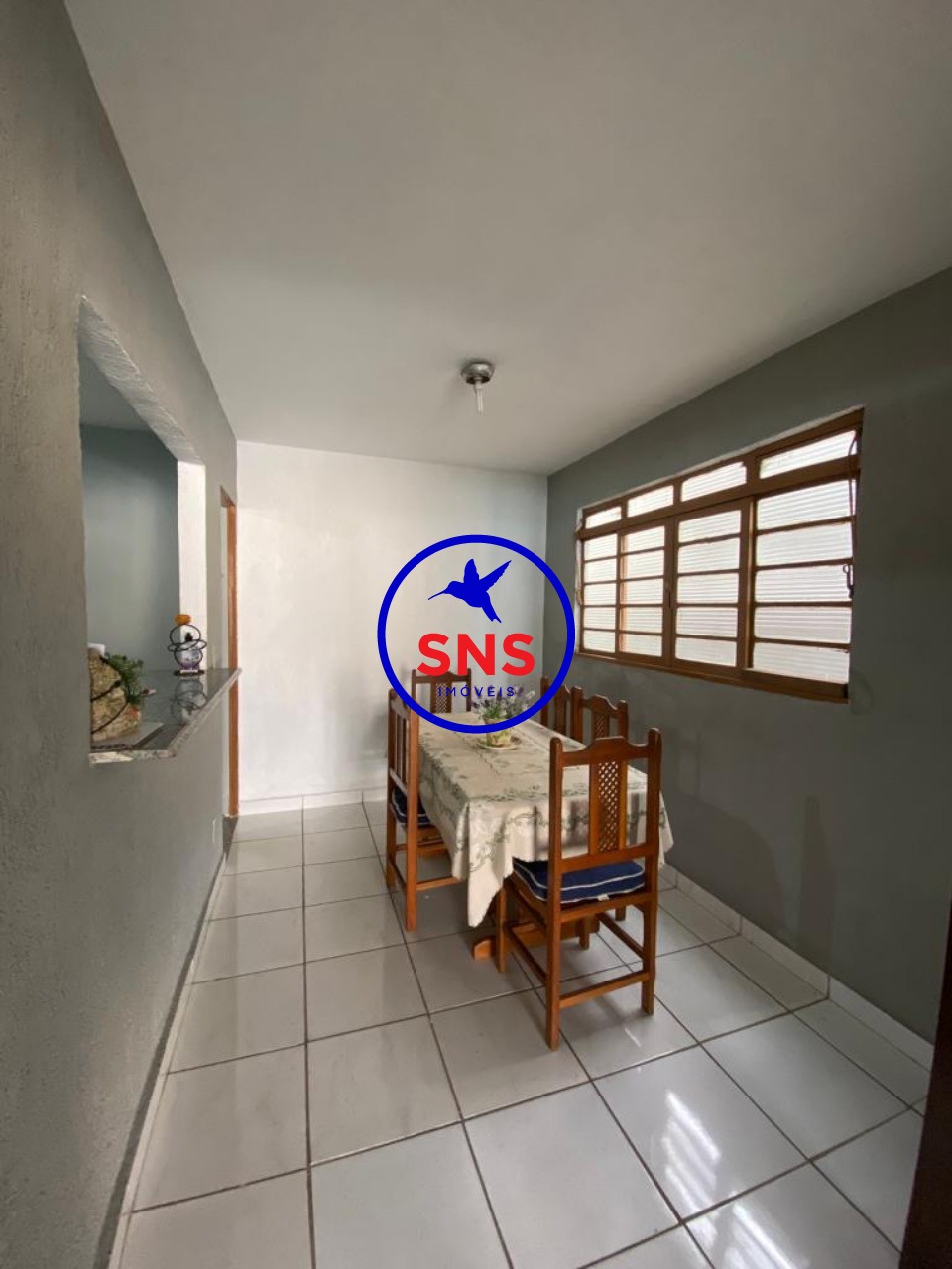 Casa à venda com 3 quartos, 200m² - Foto 3