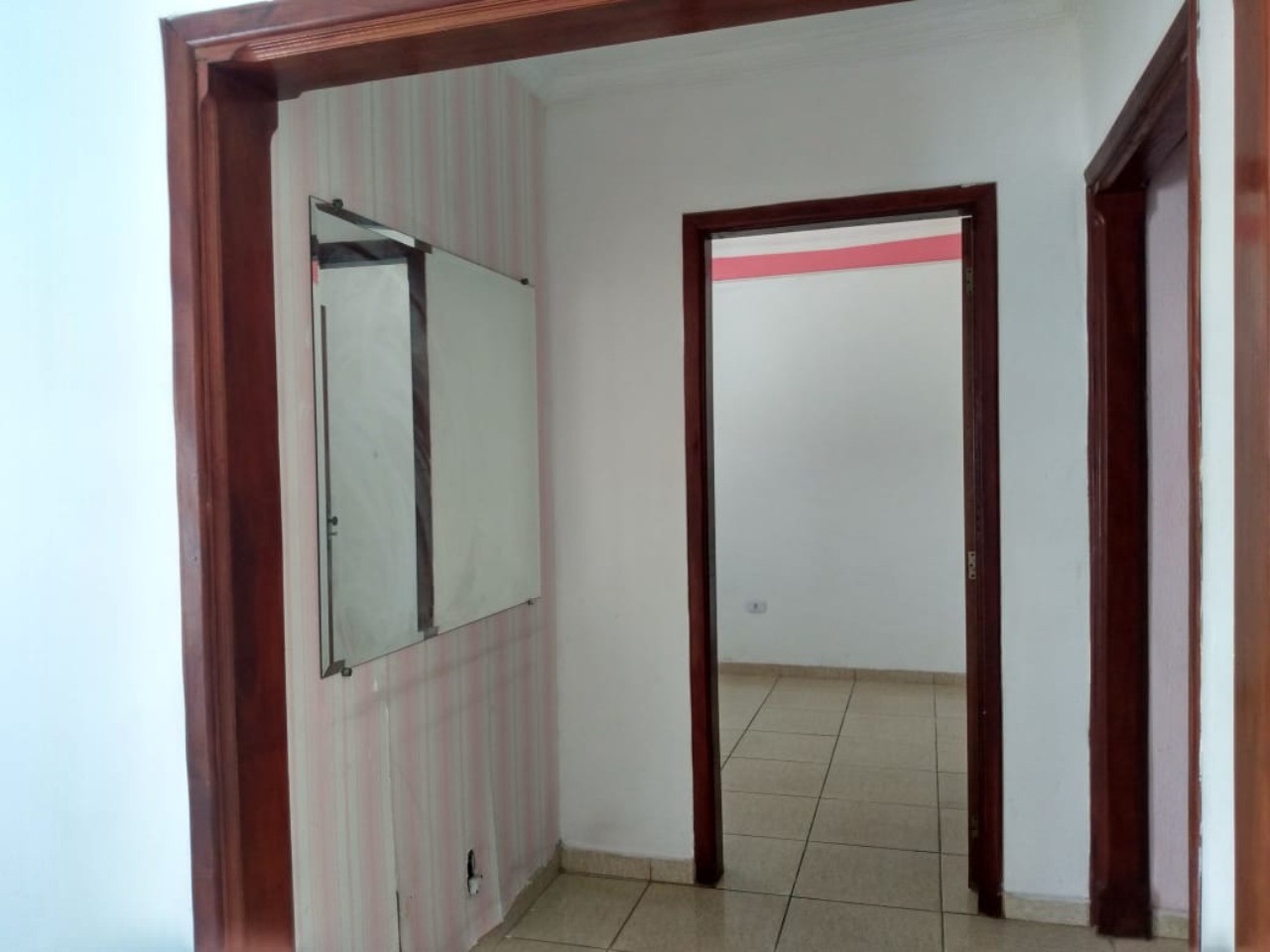 Casa à venda com 4 quartos, 200m² - Foto 4