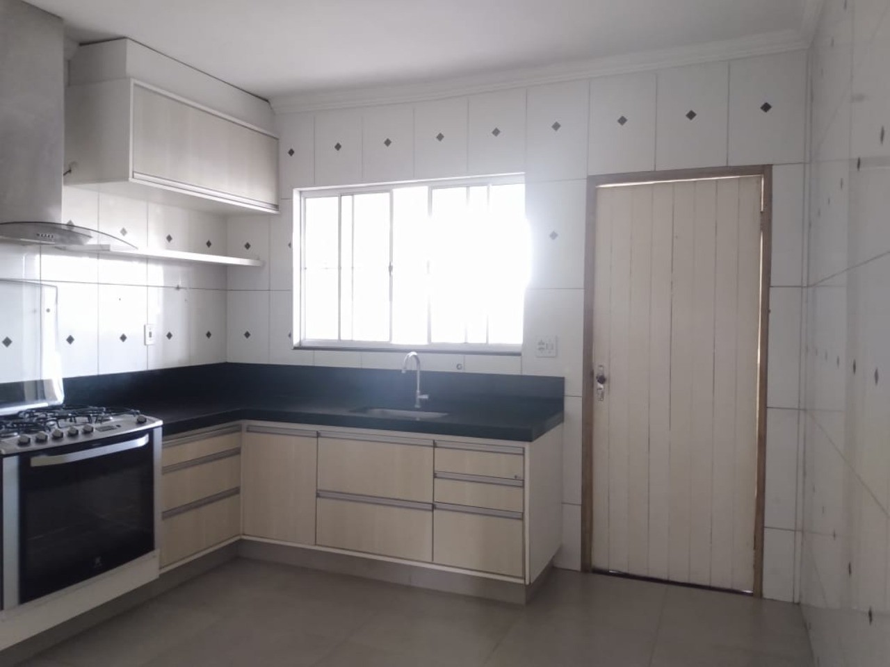 Casa à venda com 4 quartos, 200m² - Foto 18