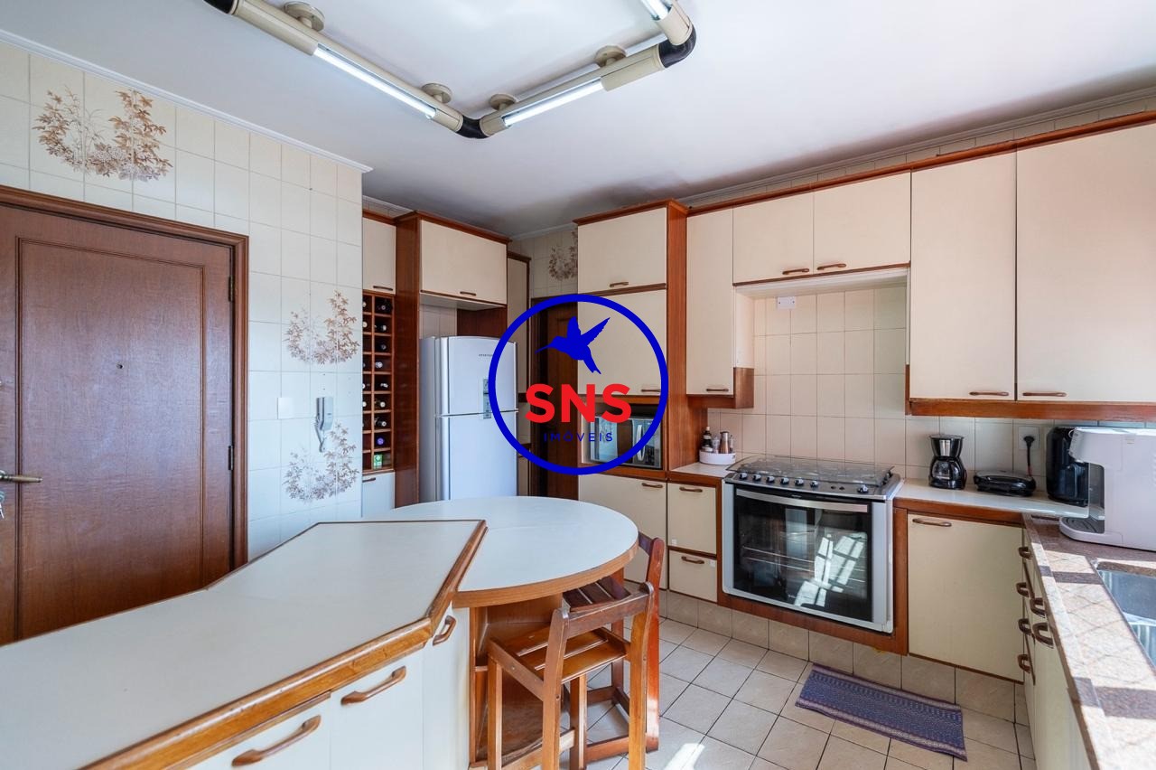 Apartamento à venda com 4 quartos, 181m² - Foto 9