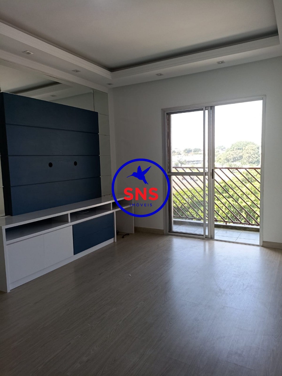 Apartamento à venda com 3 quartos, 77m² - Foto 1