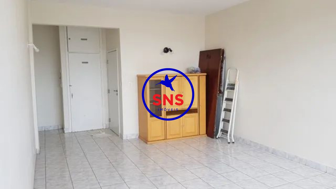 Apartamento à venda com 3 quartos, 150m² - Foto 2