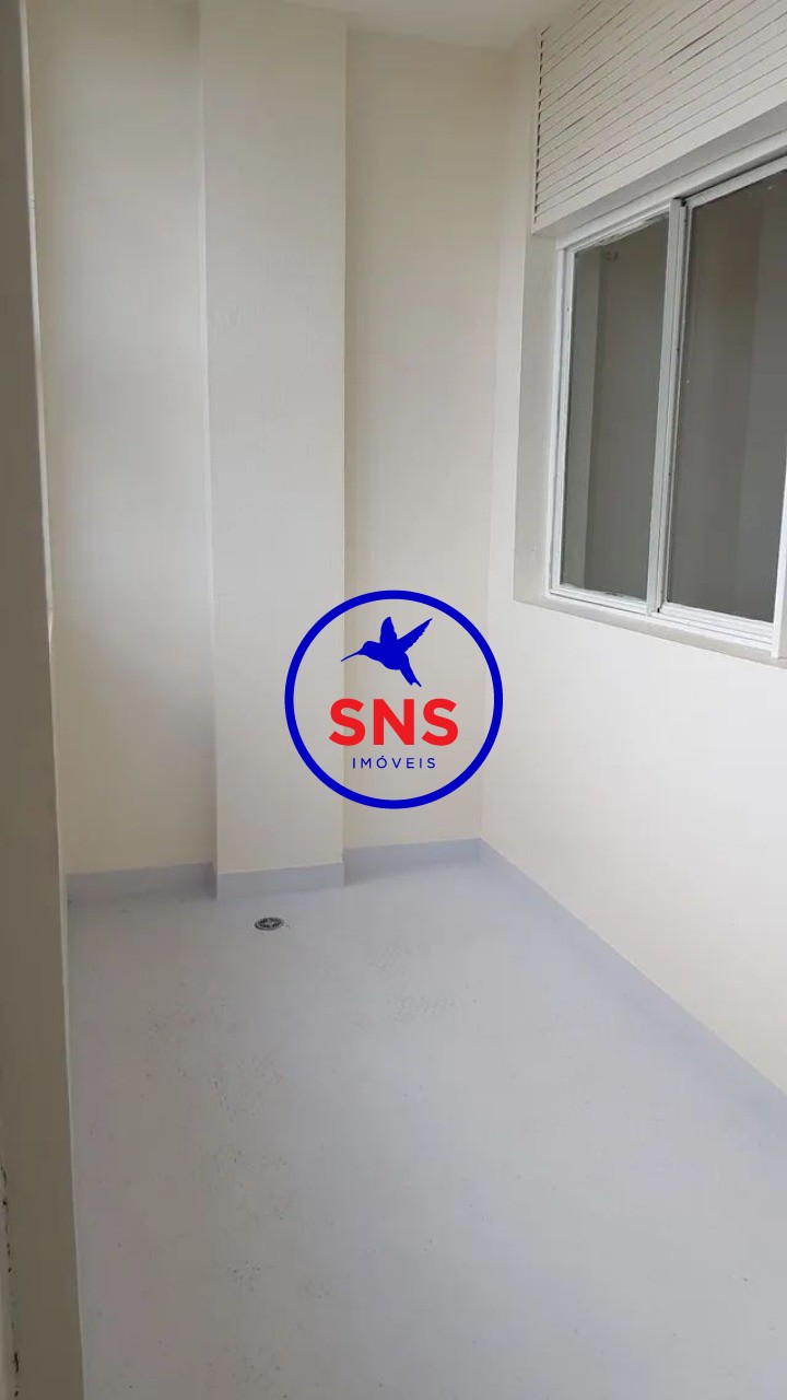 Apartamento à venda com 3 quartos, 150m² - Foto 3