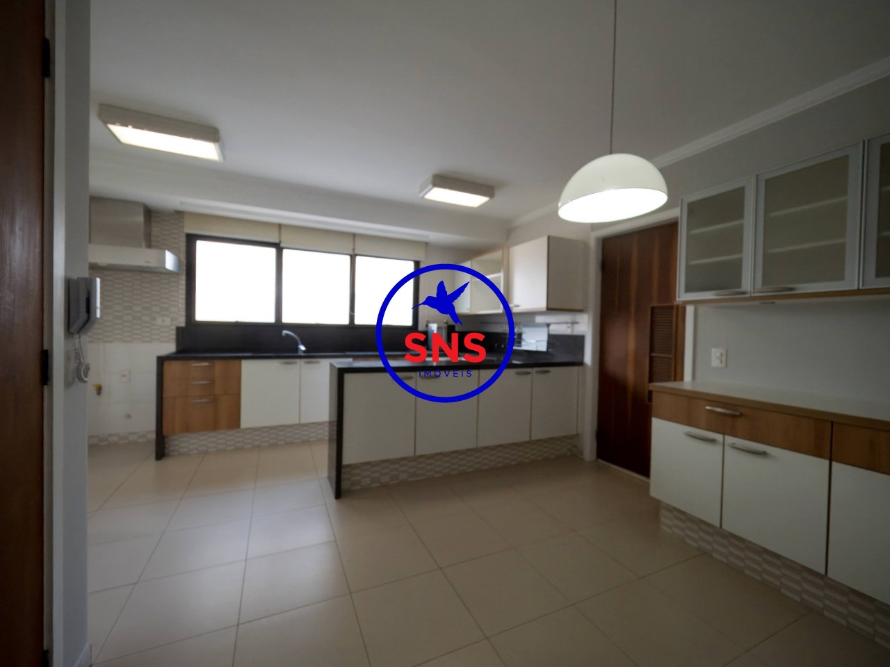 Apartamento à venda com 4 quartos, 226m² - Foto 7