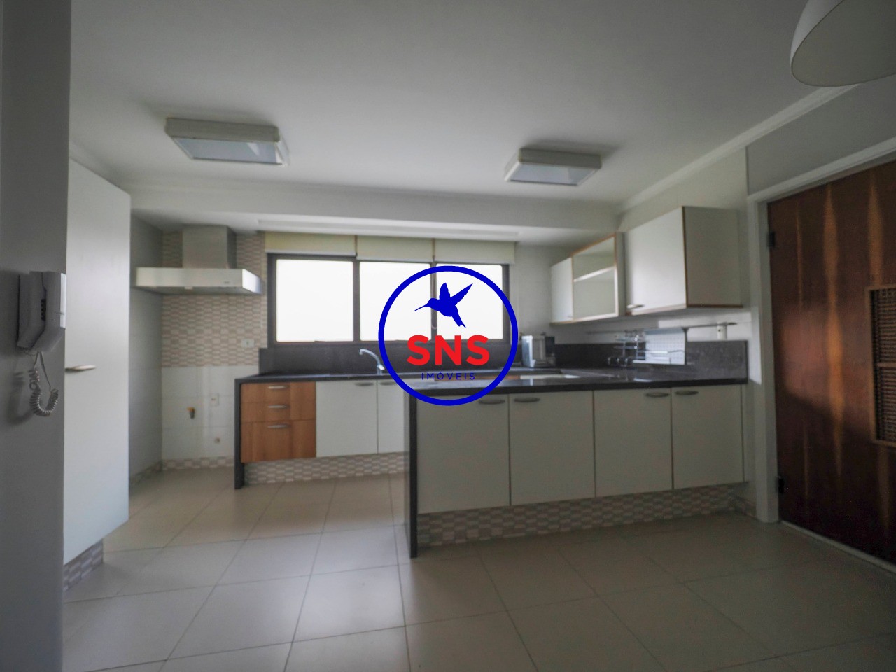 Apartamento à venda com 4 quartos, 226m² - Foto 9