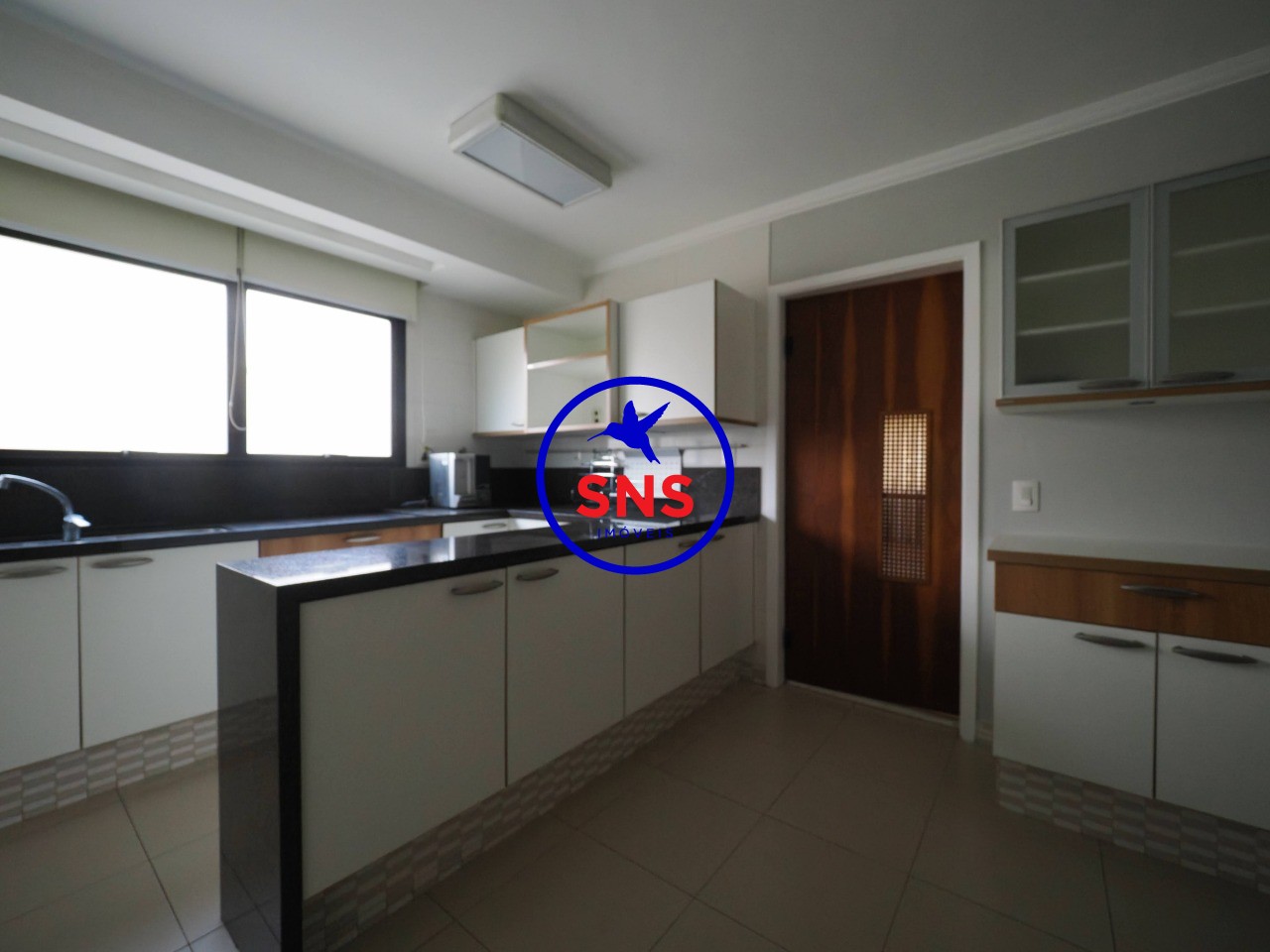 Apartamento à venda com 4 quartos, 226m² - Foto 12