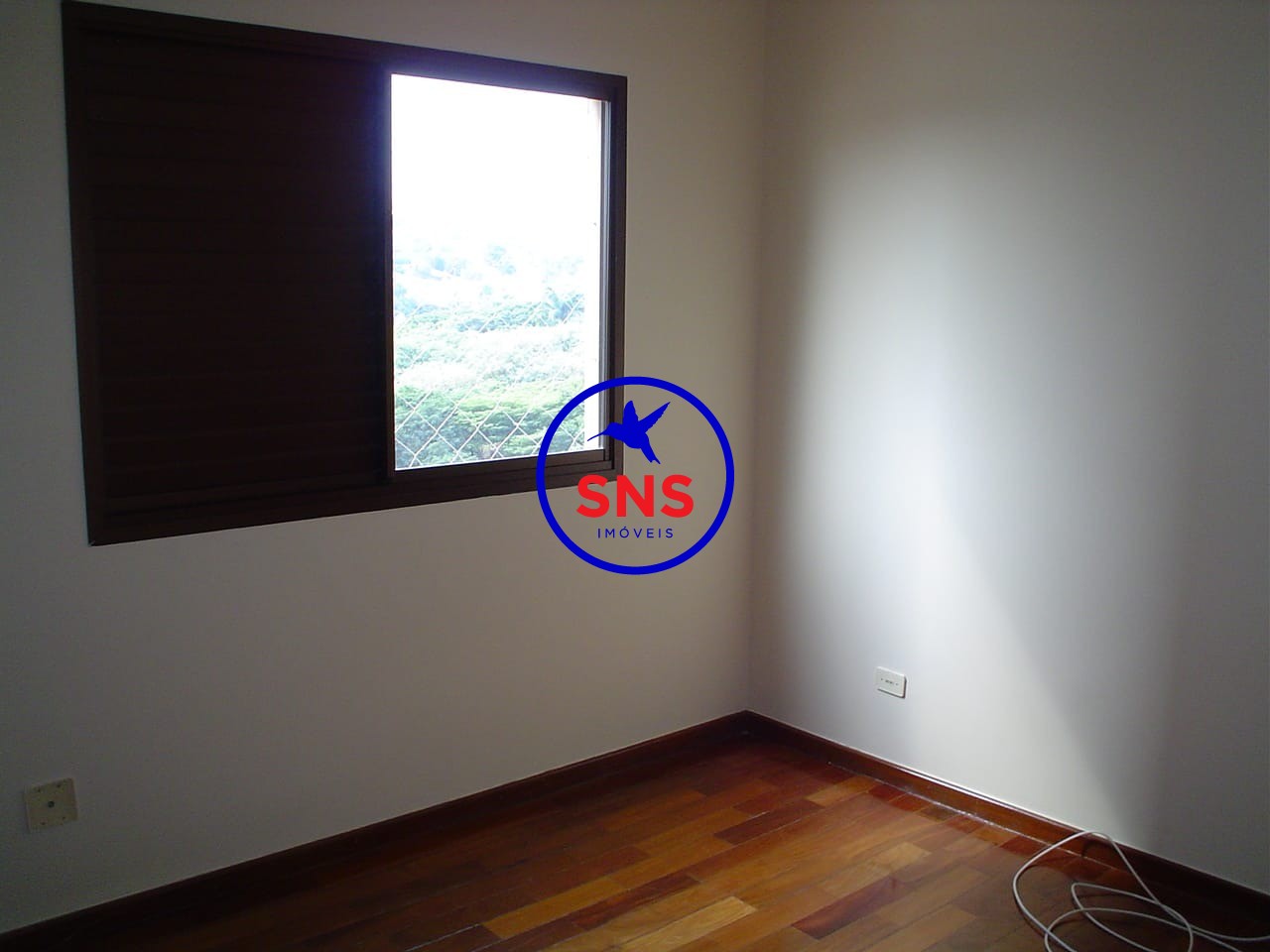 Apartamento para alugar com 3 quartos, 99m² - Foto 8