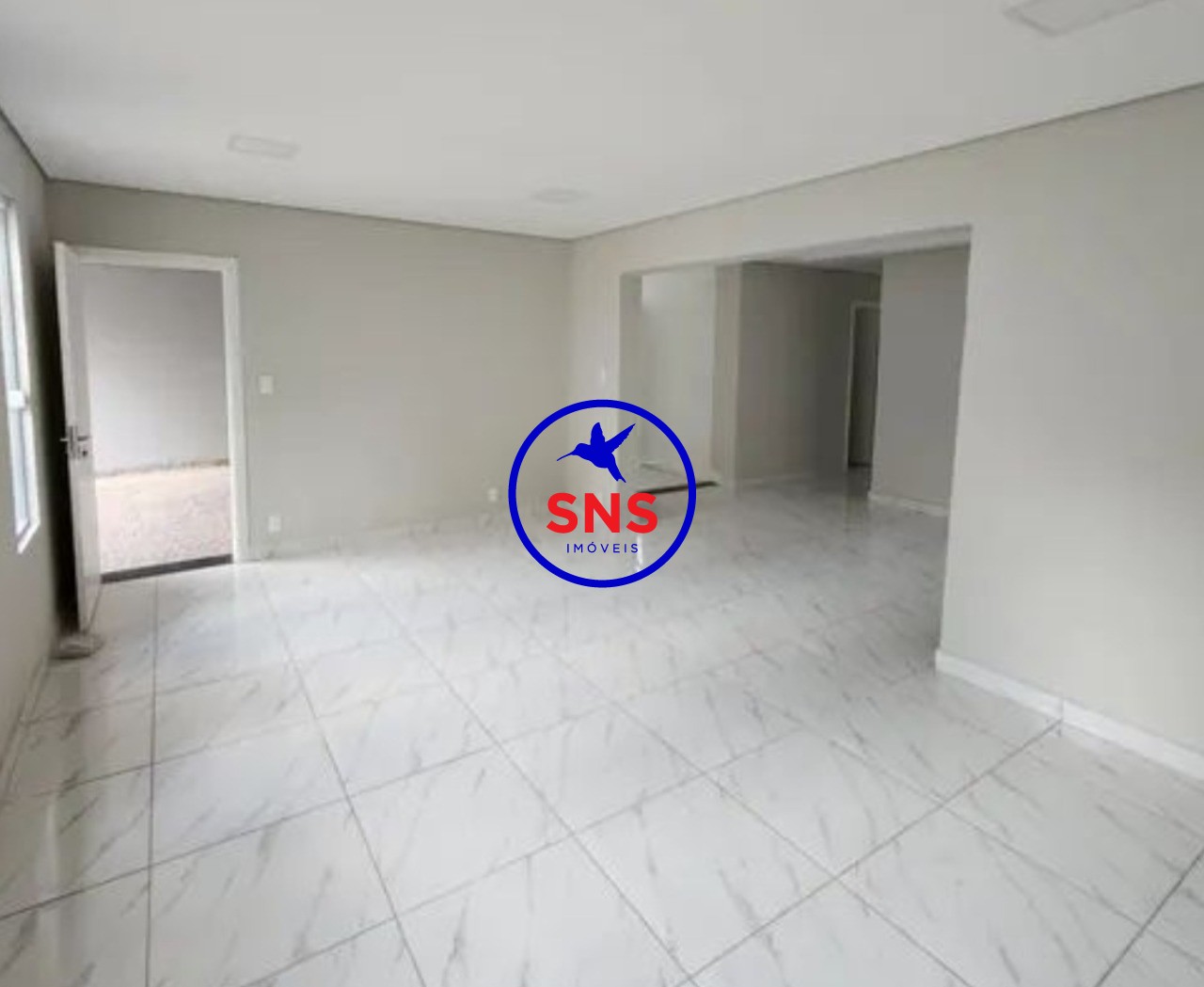 Casa à venda com 3 quartos, 240m² - Foto 10