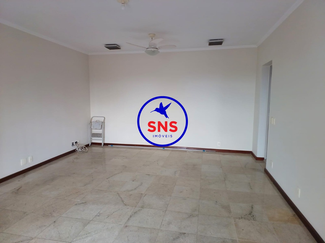 Apartamento à venda com 4 quartos, 185m² - Foto 3