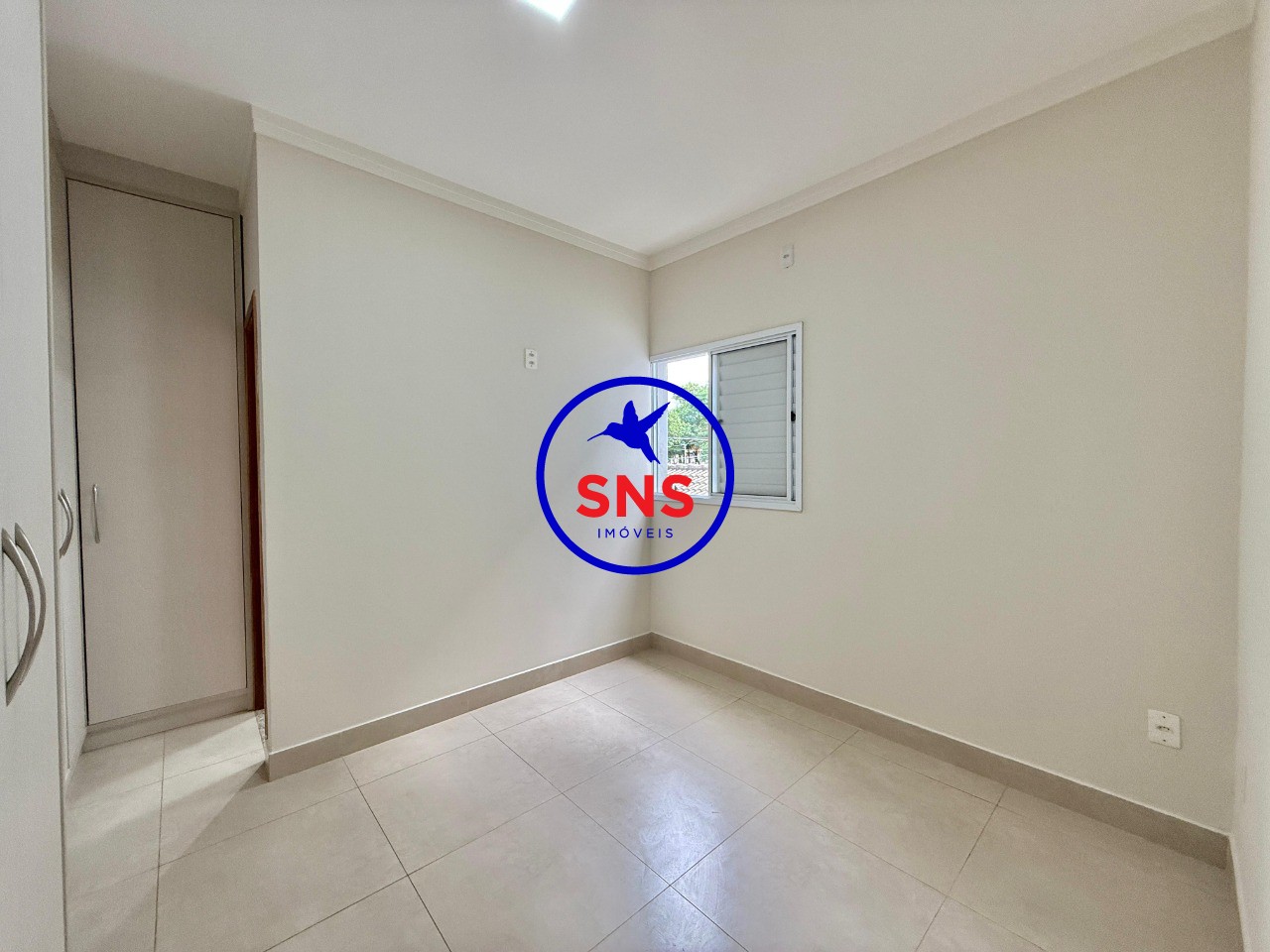 Sobrado à venda com 8 quartos, 300m² - Foto 28