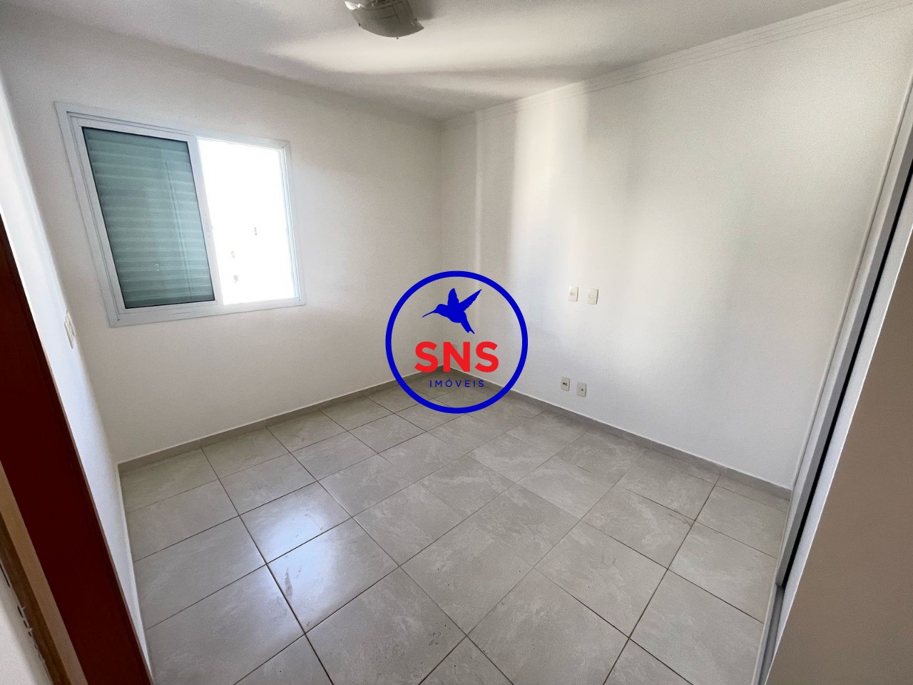 Apartamento para alugar com 2 quartos, 94m² - Foto 12