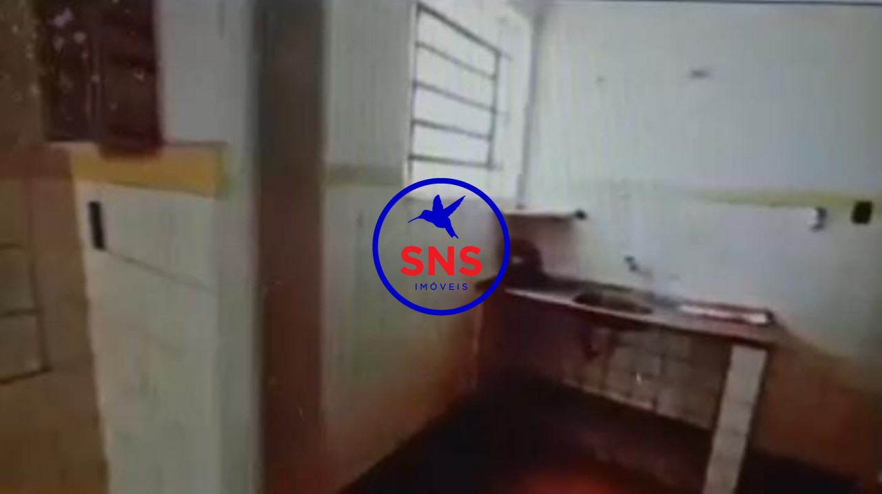 Casa para alugar com 4 quartos, 300m² - Foto 10