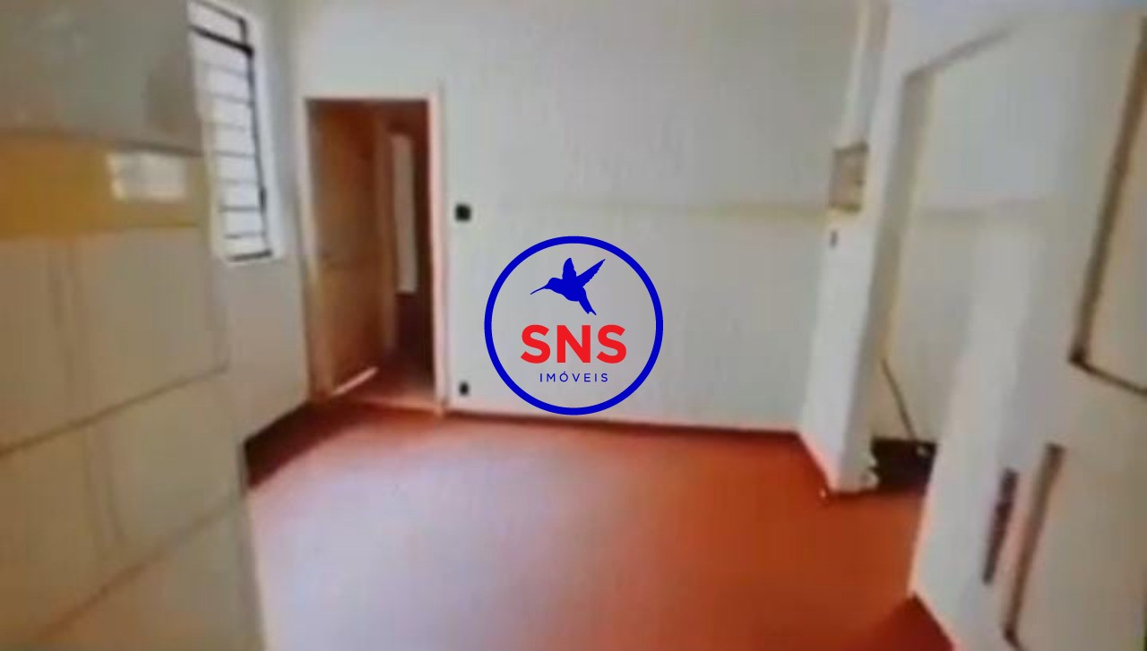 Casa para alugar com 4 quartos, 300m² - Foto 13