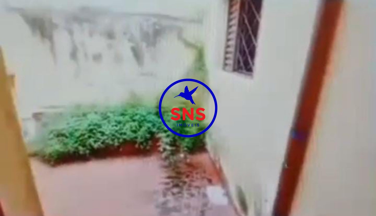 Casa para alugar com 4 quartos, 300m² - Foto 17