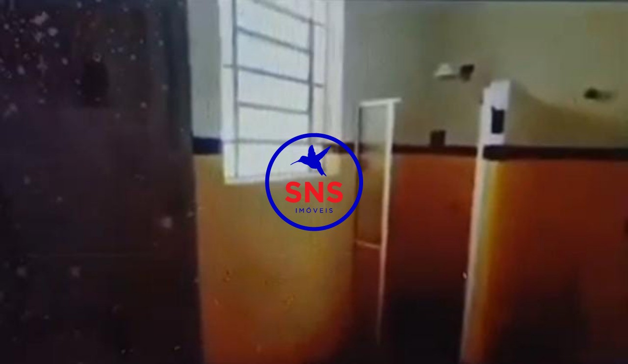 Casa para alugar com 4 quartos, 300m² - Foto 16