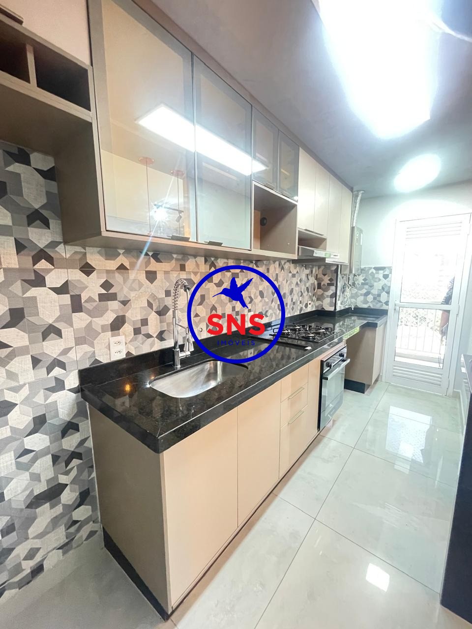 Apartamento para alugar com 2 quartos, 55m² - Foto 8