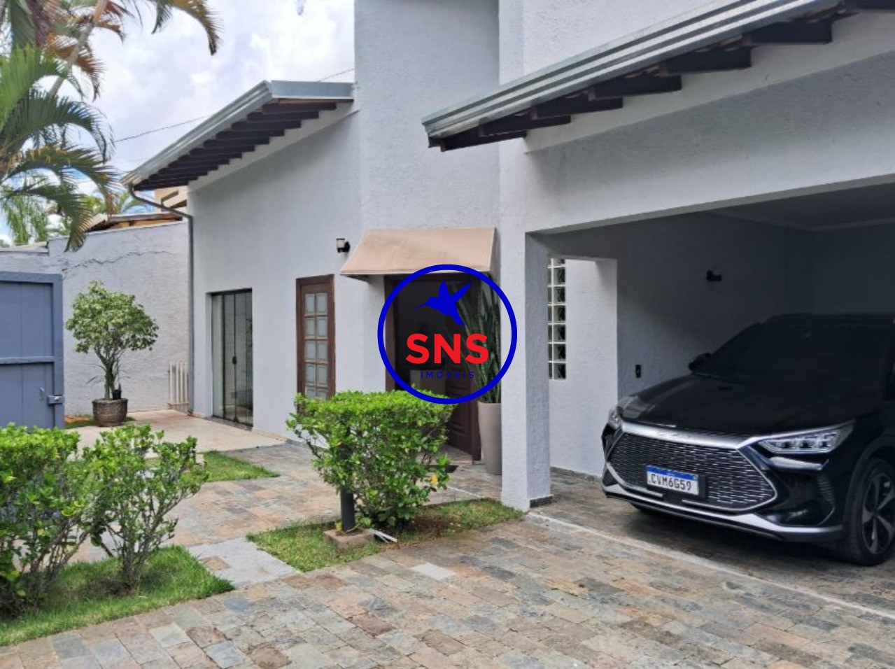 Casa de Condomínio para alugar com 4 quartos, 384m² - Foto 1