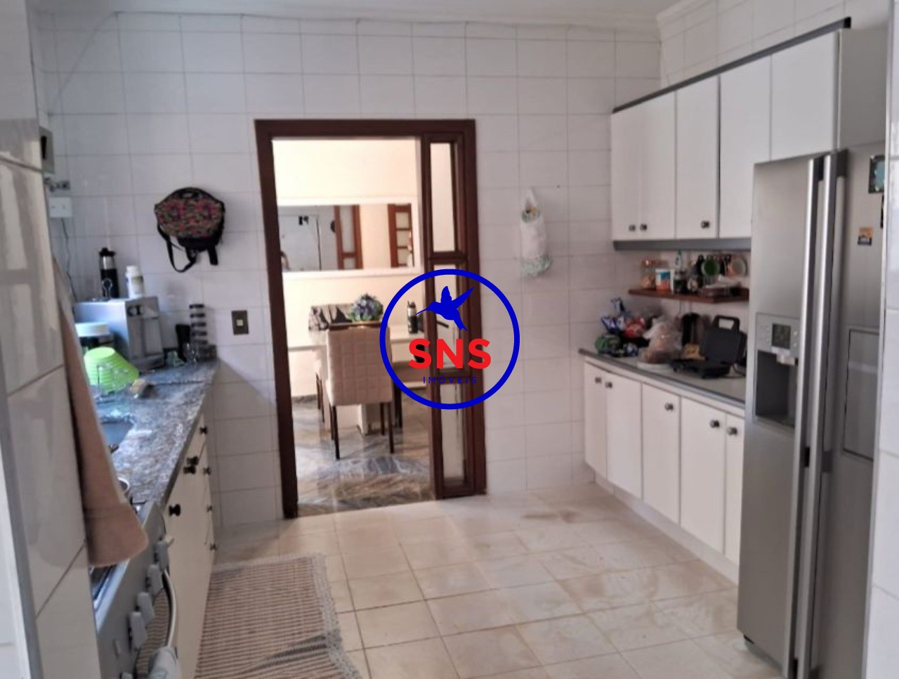 Casa de Condomínio para alugar com 4 quartos, 384m² - Foto 13