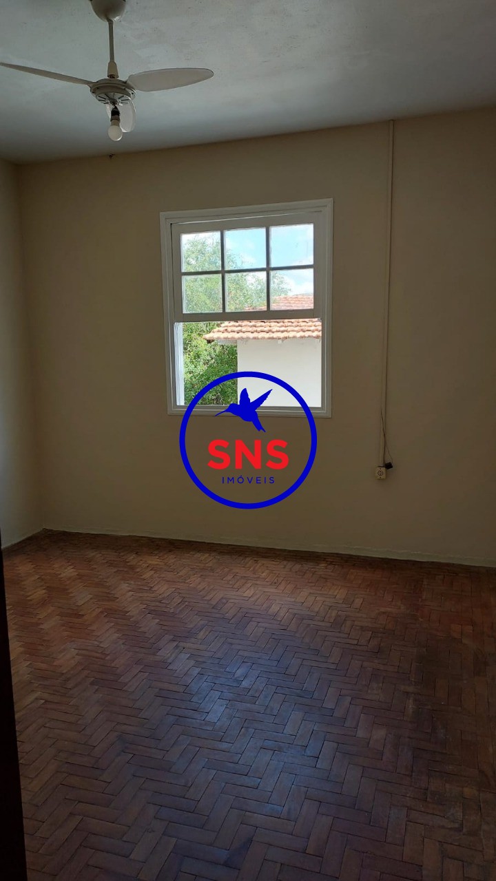 Casa à venda com 3 quartos, 80m² - Foto 11
