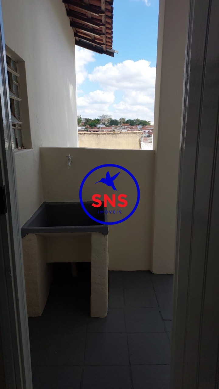 Casa à venda com 3 quartos, 80m² - Foto 17