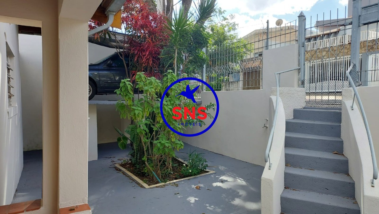 Casa à venda com 3 quartos, 80m² - Foto 1