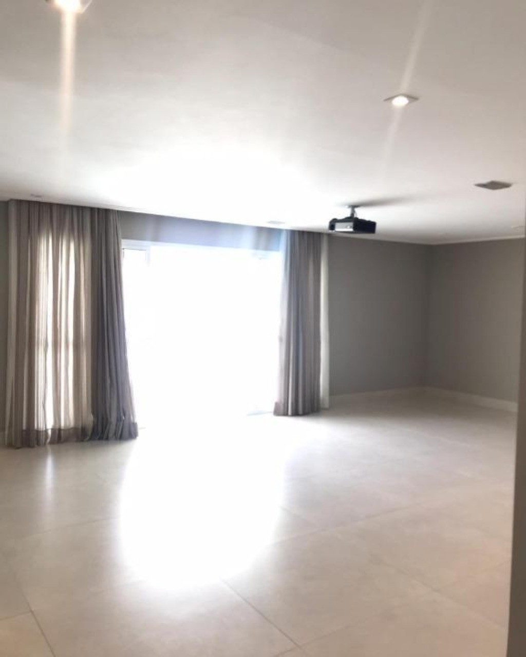 Apartamento para alugar com 3 quartos, 212m² - Foto 5