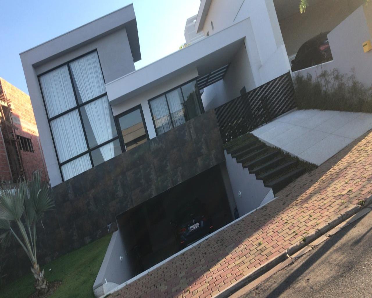 Casa de Condomínio à venda e aluguel com 4 quartos, 300m² - Foto 2