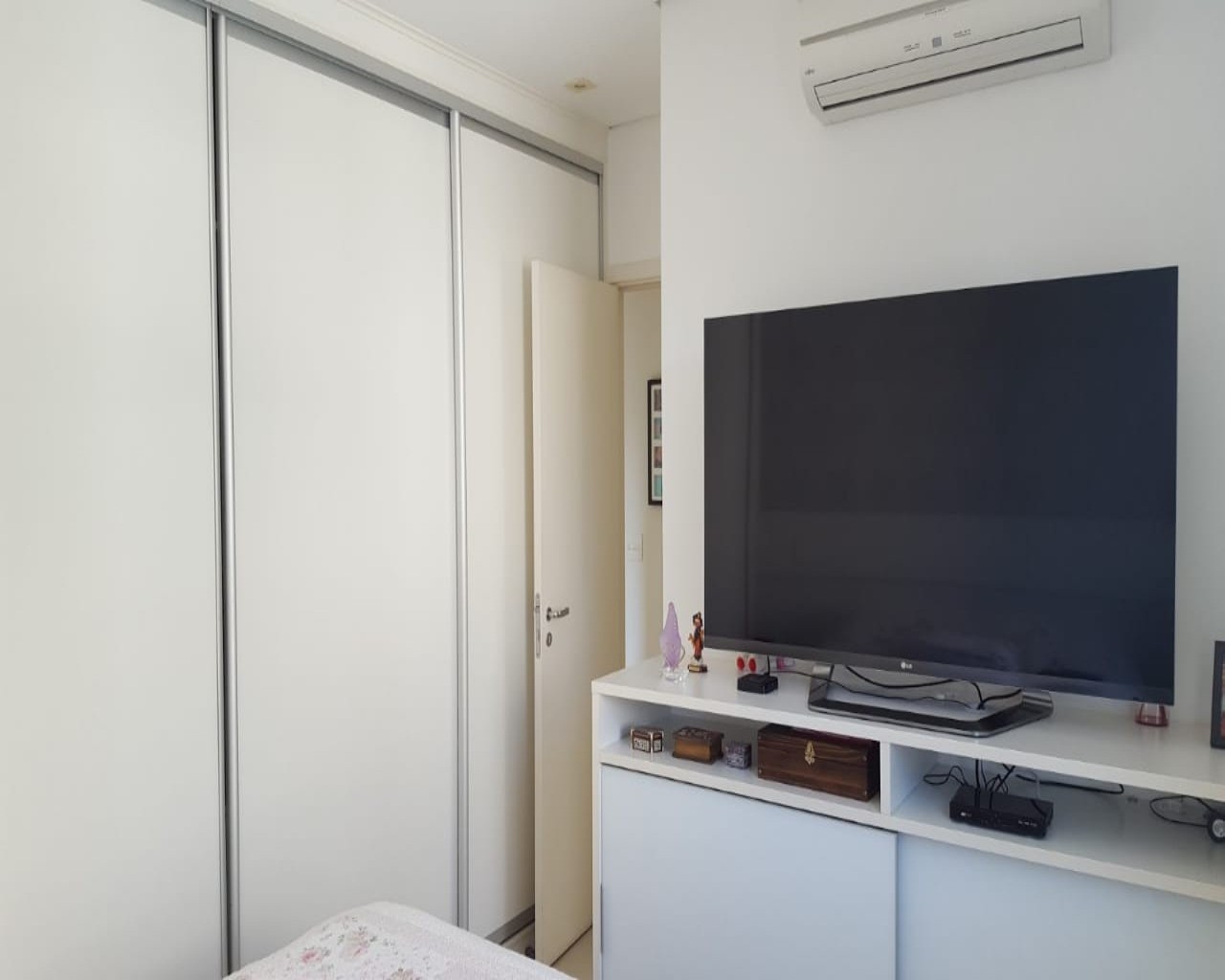 Apartamento à venda com 2 quartos, 100m² - Foto 17