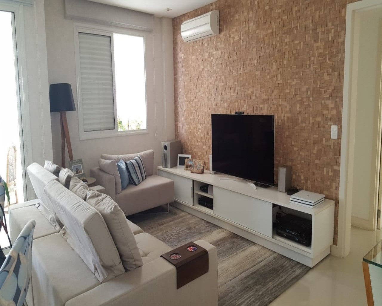 Apartamento à venda com 2 quartos, 100m² - Foto 3