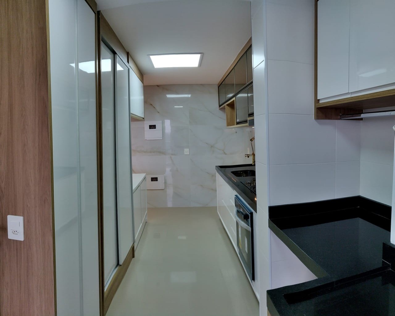 Apartamento à venda com 2 quartos, 80m² - Foto 6