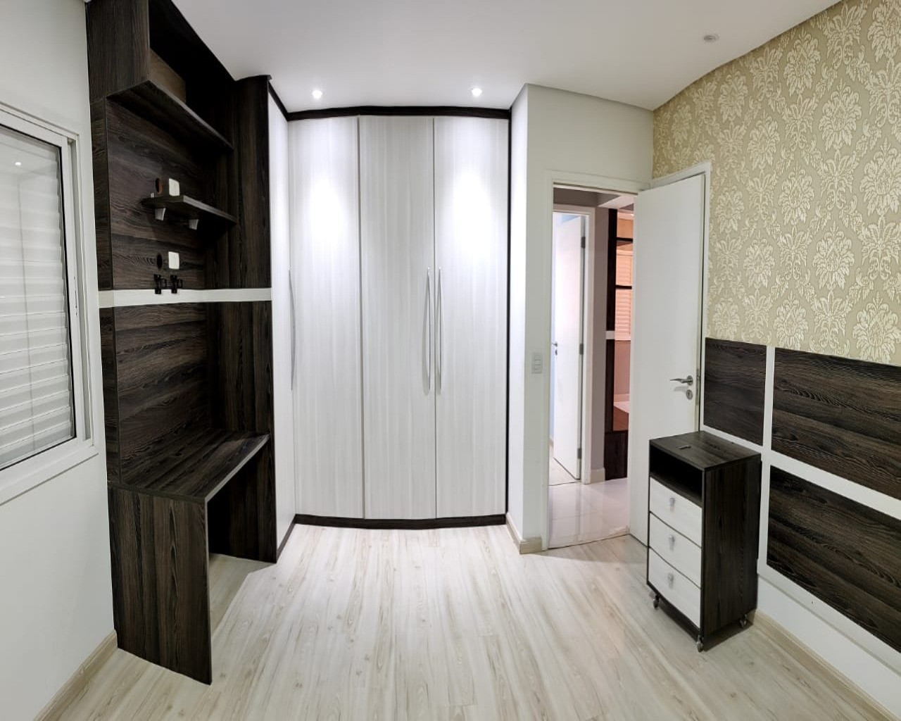 Apartamento à venda e aluguel com 2 quartos, 107m² - Foto 2