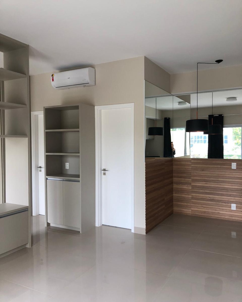 Apartamento para alugar com 1 quarto, 49m² - Foto 12