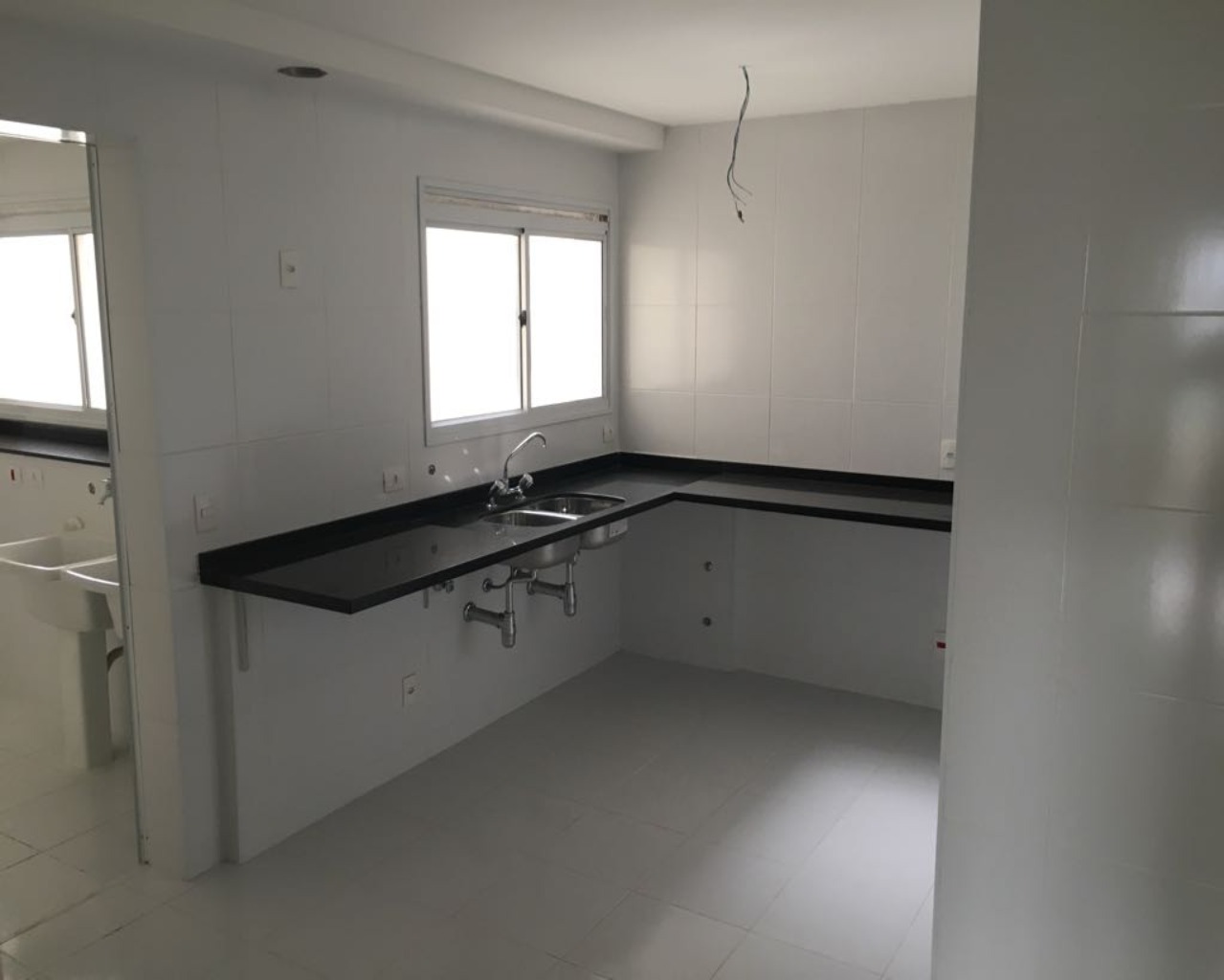 Apartamento à venda com 3 quartos, 243m² - Foto 25