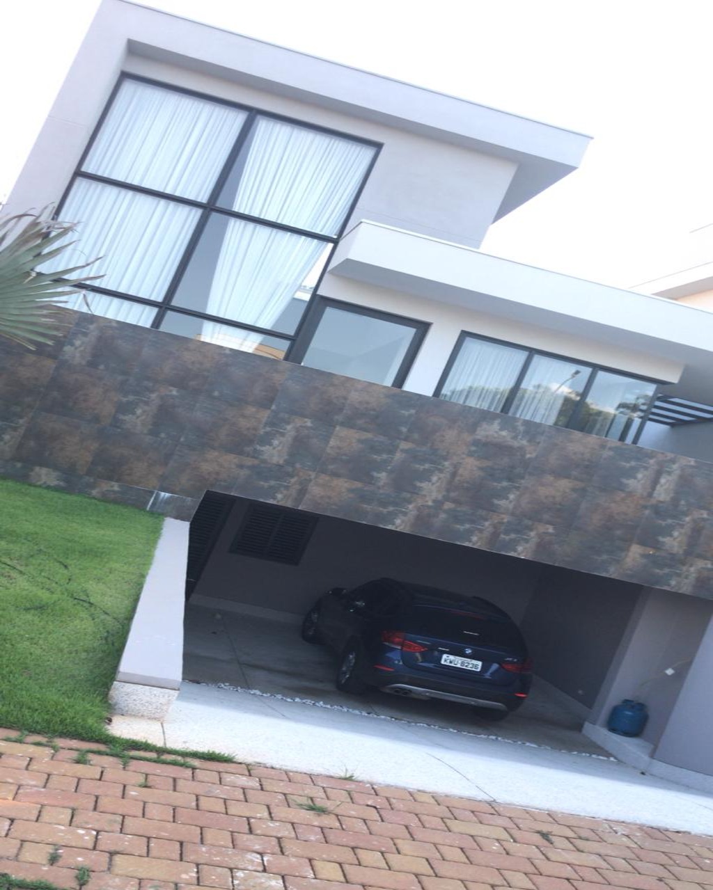 Casa de Condomínio à venda e aluguel com 4 quartos, 300m² - Foto 3