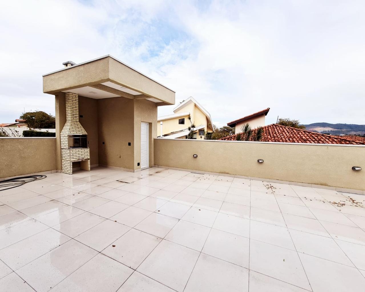 Casa de Condomínio à venda com 4 quartos, 297m² - Foto 5