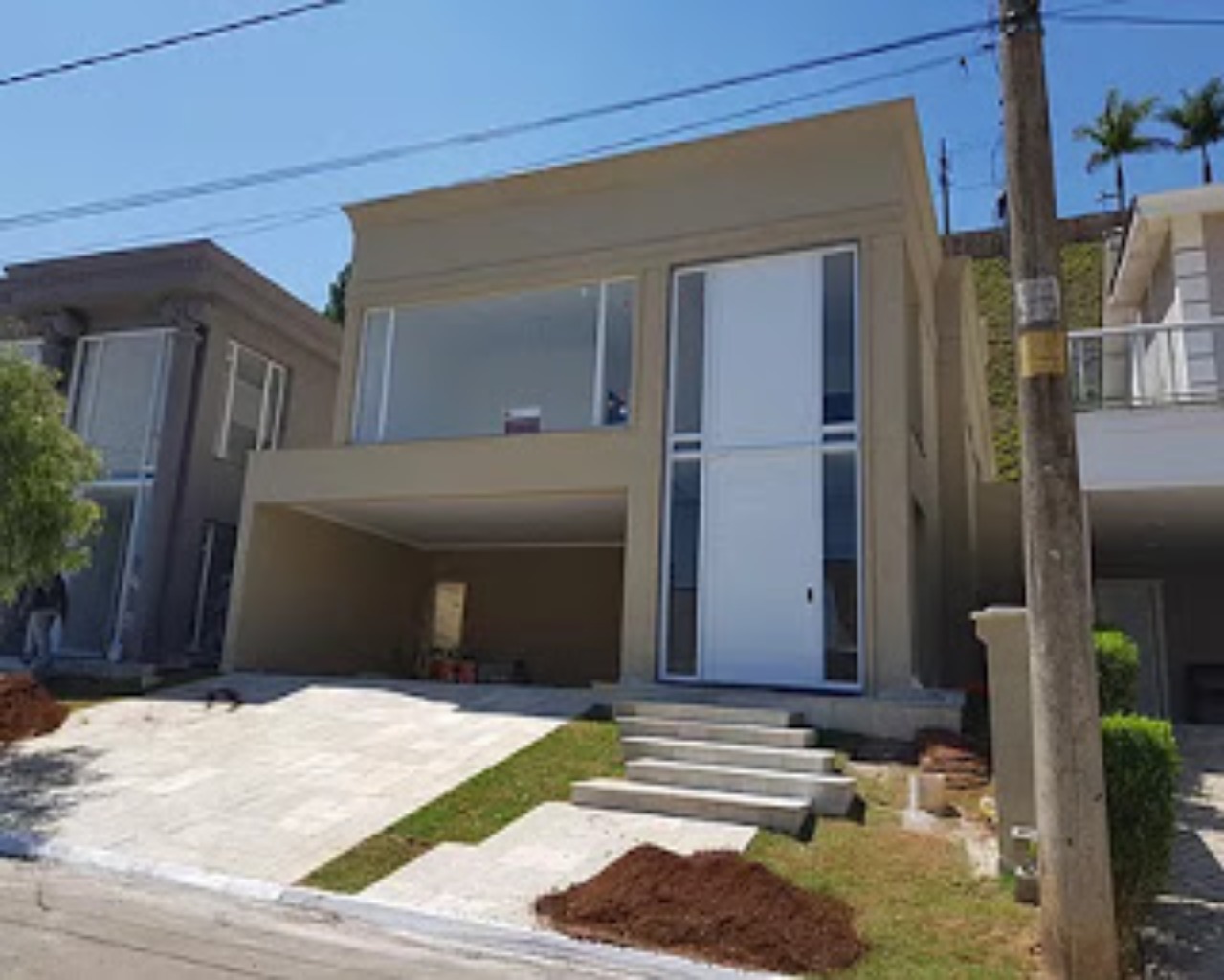 Casa de Condomínio à venda com 3 quartos, 275m² - Foto 1