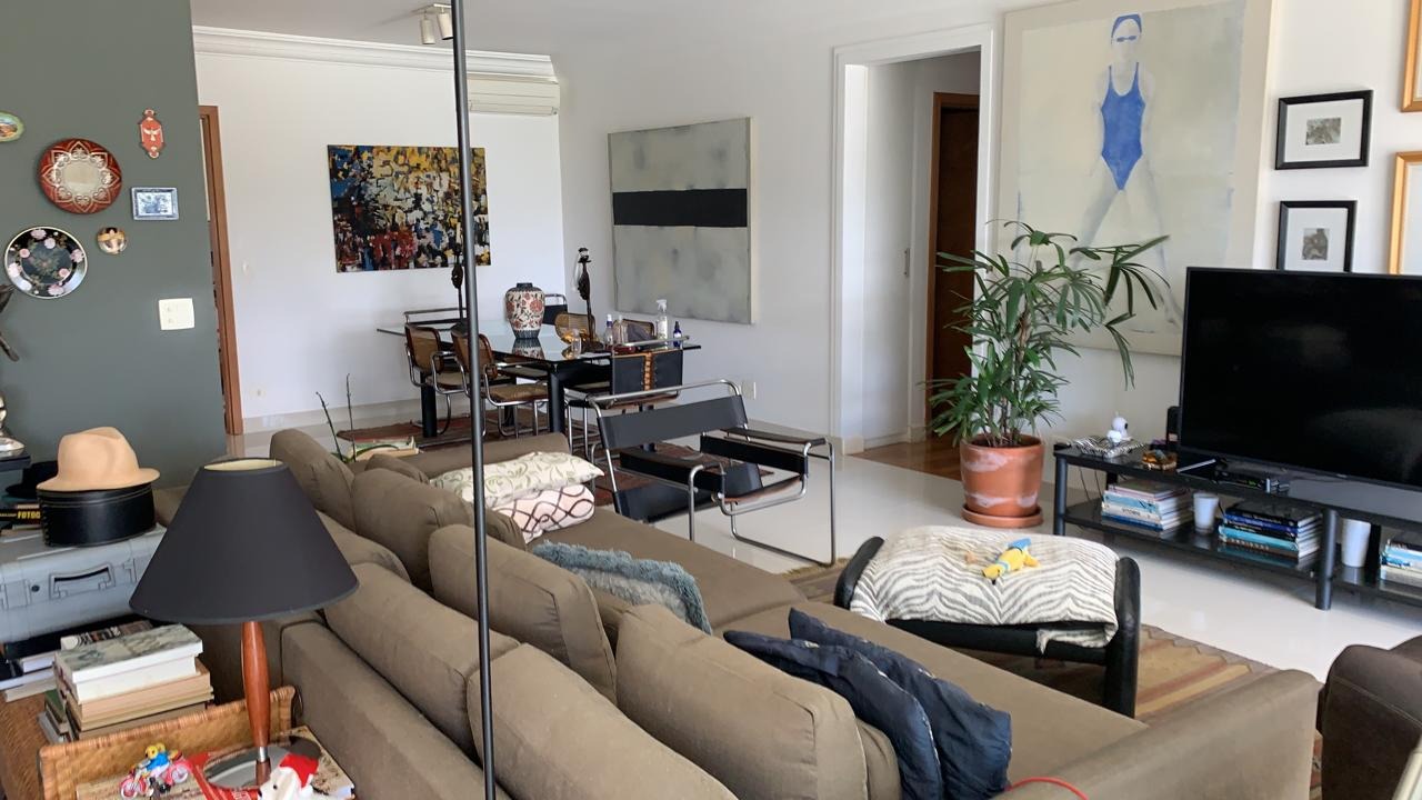 Apartamento à venda com 3 quartos, 181m² - Foto 1