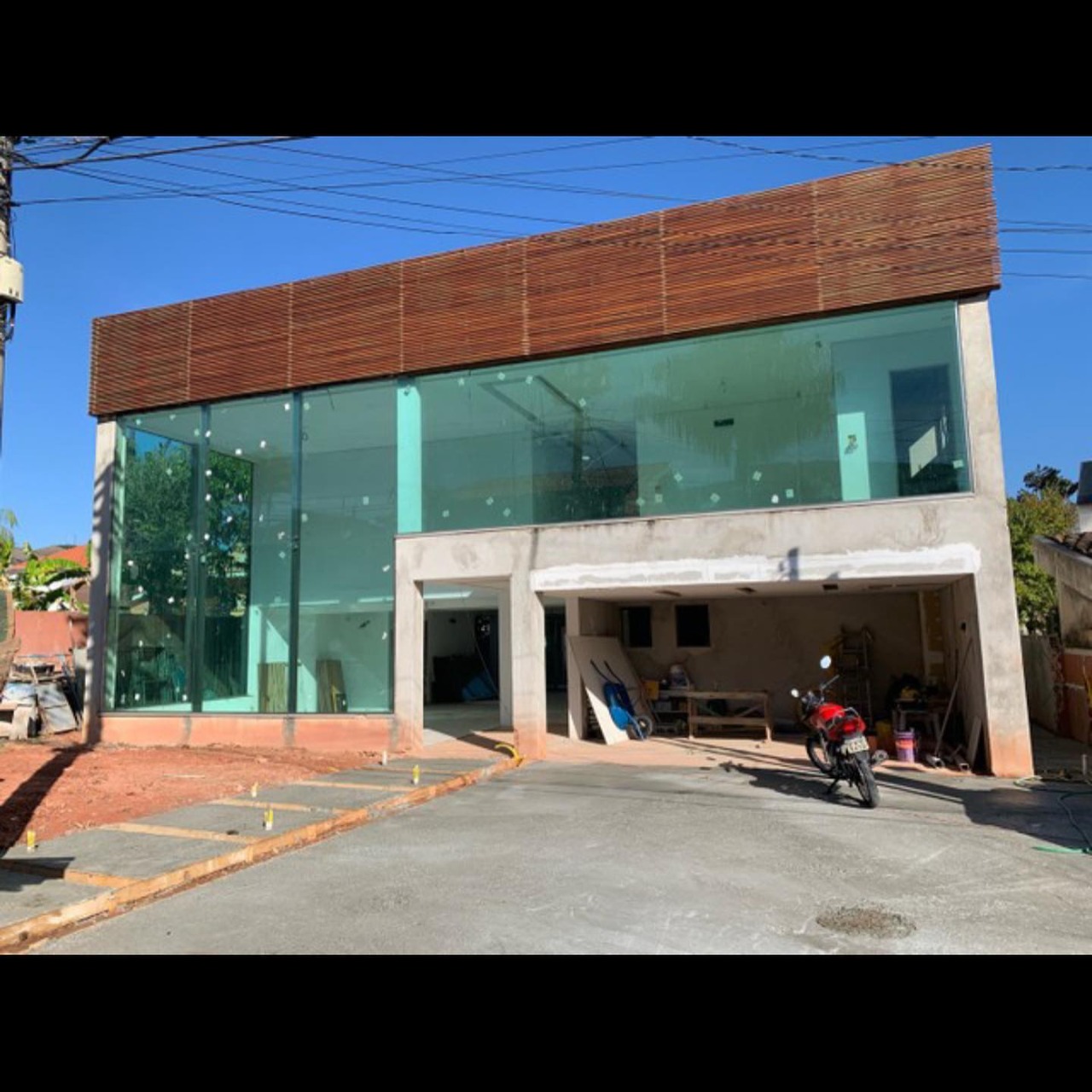 Casa de Condomínio à venda com 4 quartos, 480m² - Foto 1